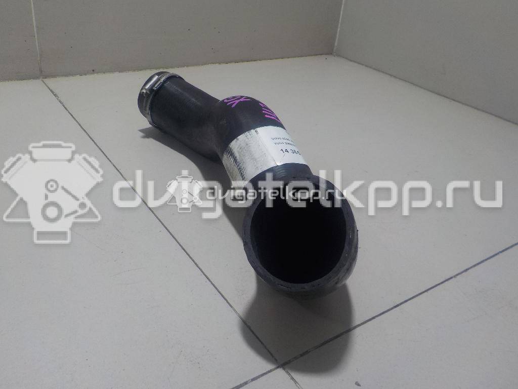 Фото Патрубок интеркулера  30680217 для Volvo S80 / V70 / Xc70 / S60 {forloop.counter}}