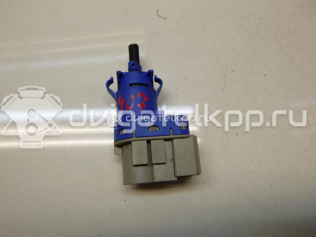 Фото Датчик включения стопсигнала  4838697 для volvo V40/V40 Cross Country {forloop.counter}}