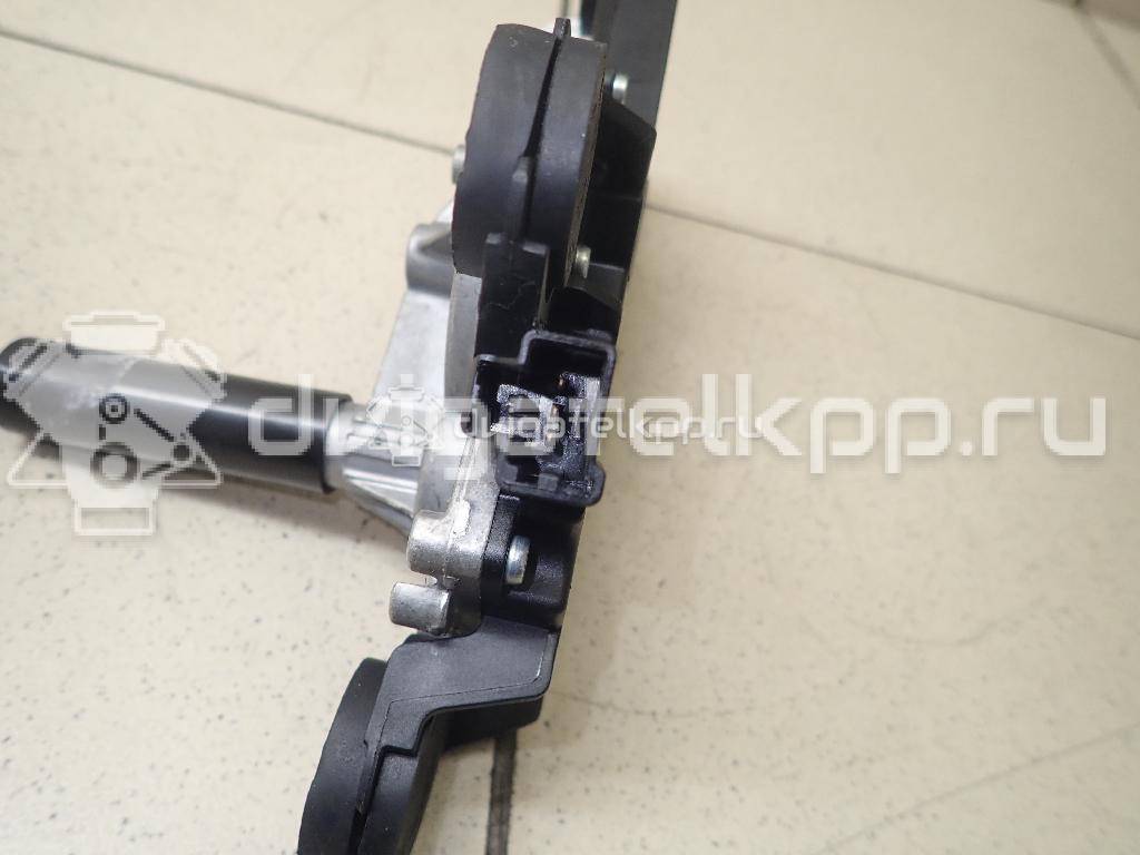 Фото Моторчик стеклоочистителя задний  1689913 для volvo V50 {forloop.counter}}