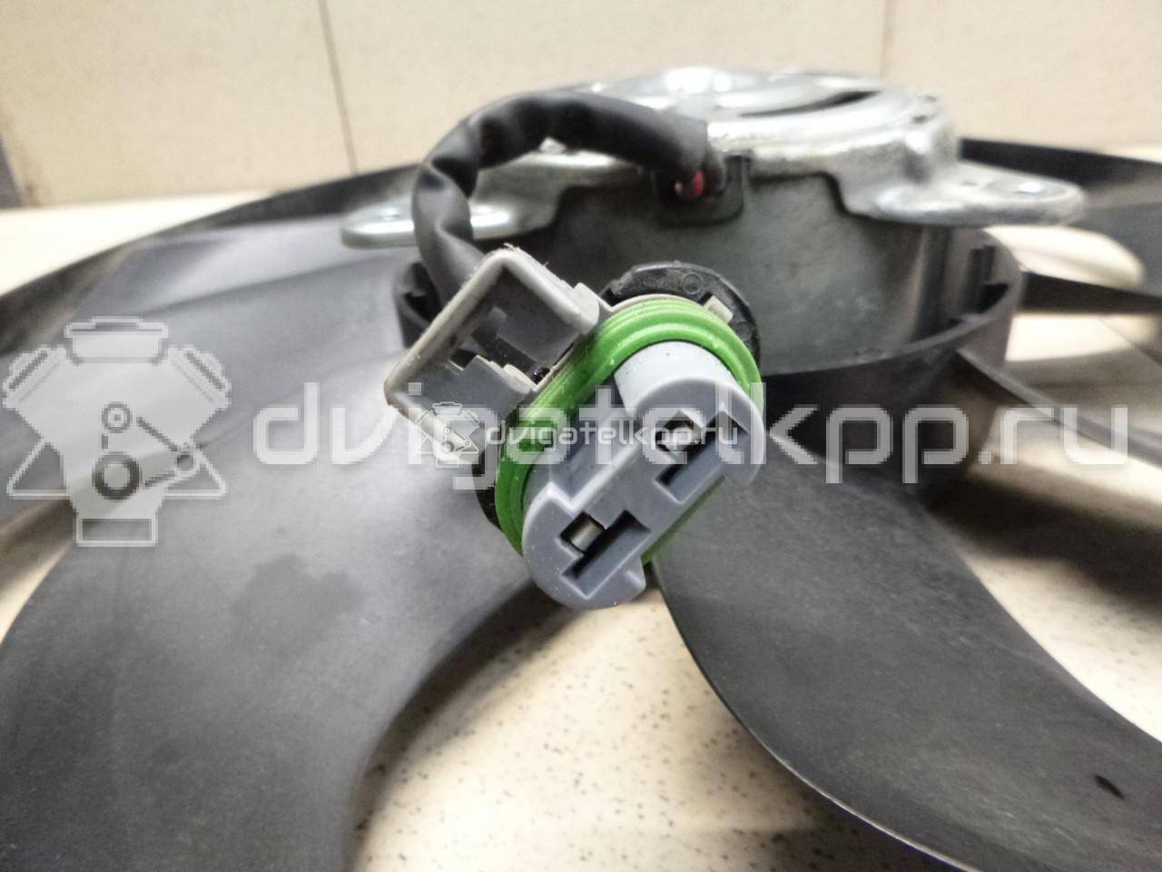 Фото Вентилятор радиатора  1593900 для volvo V70 {forloop.counter}}