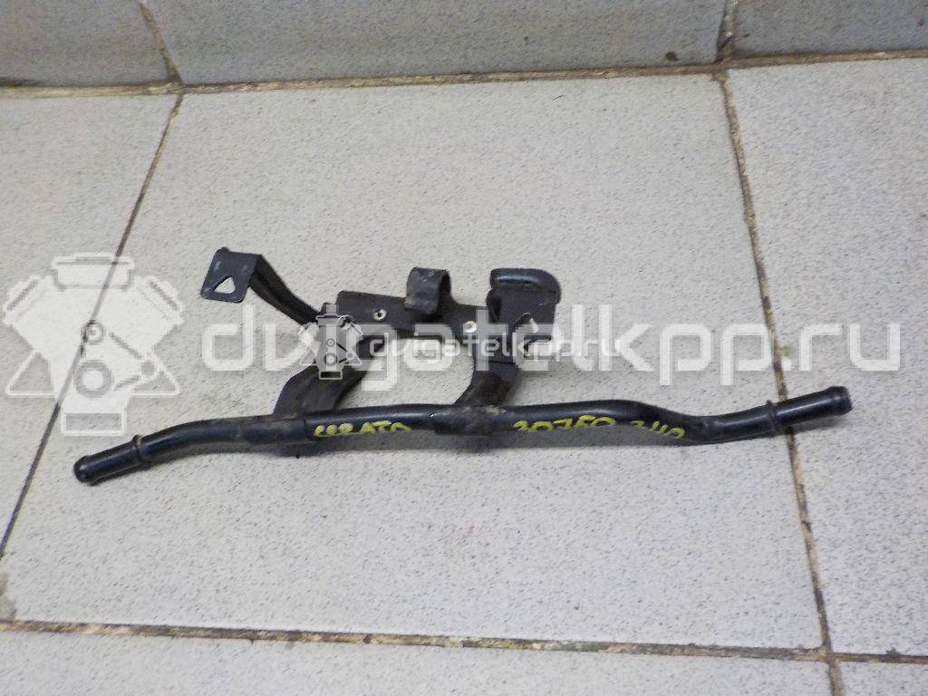 Фото Трубка вакуумная для двигателя G4FC для Hyundai (Beijing) / Hyundai / Kia 122-132 л.с 16V 1.6 л бензин 283532B000 {forloop.counter}}