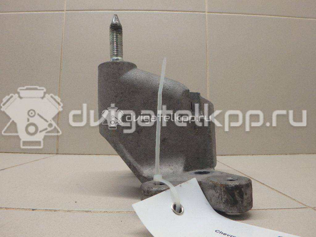 Фото Кронштейн КПП  95966784 для Chevrolet Spark {forloop.counter}}