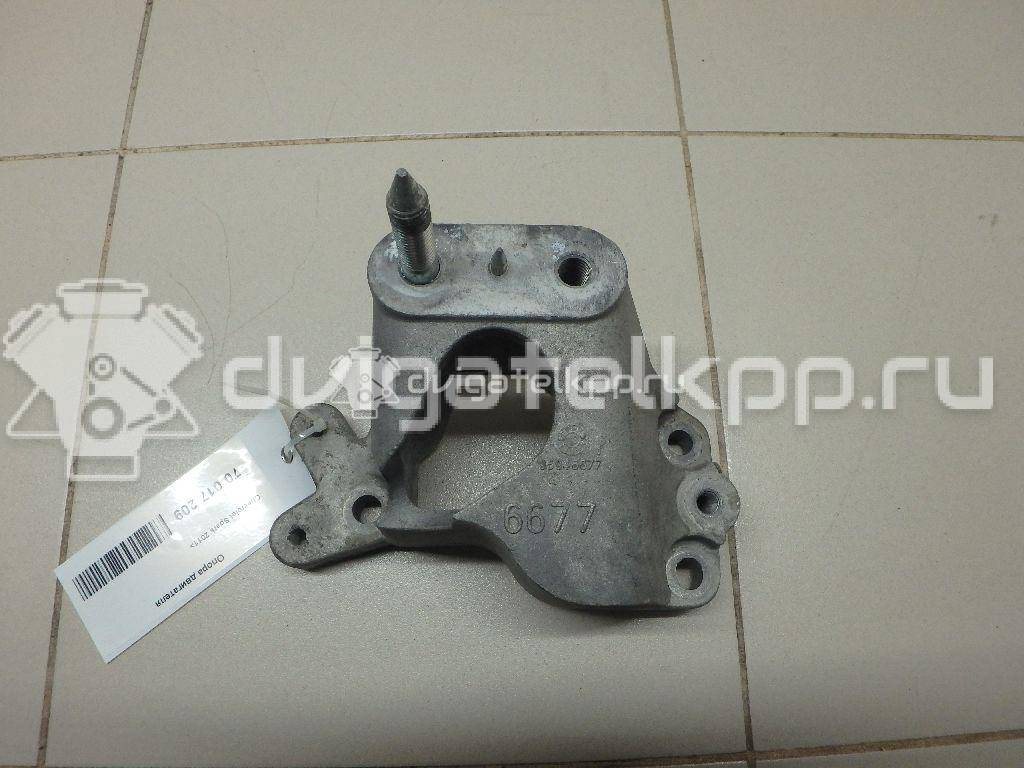 Фото Кронштейн КПП  95966784 для Chevrolet Spark {forloop.counter}}