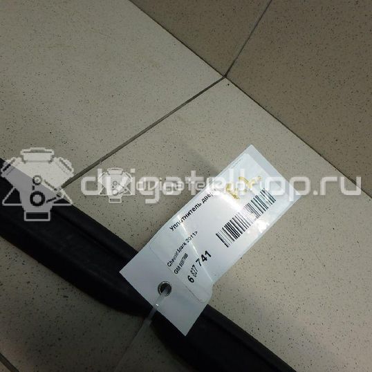 Фото Уплотнитель двери  95987986 для chevrolet Spark