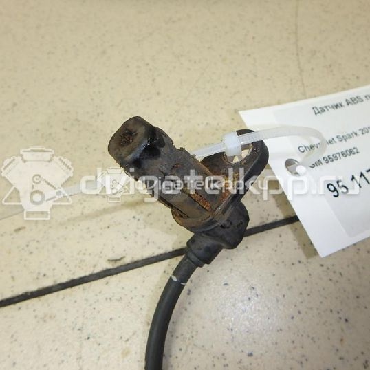 Фото Датчик ABS передний левый  95976062 для Chevrolet Spark