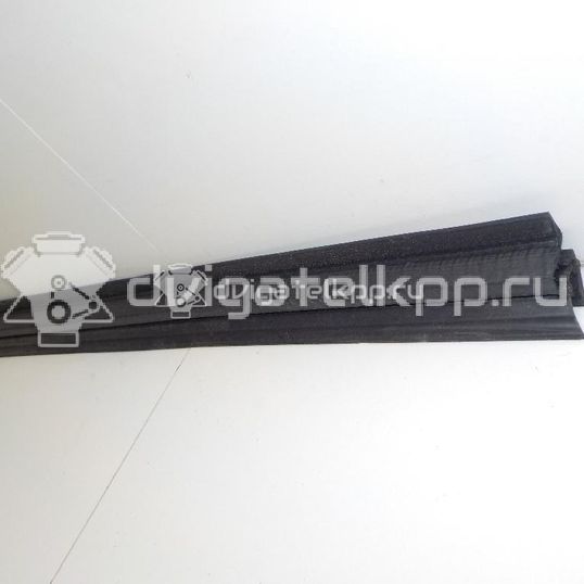 Фото Уплотнитель стекла двери  15138387 для chevrolet Tahoe II