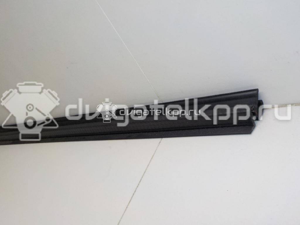 Фото Уплотнитель стекла двери  10393321 для chevrolet Tahoe II {forloop.counter}}