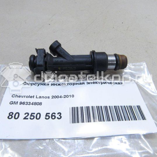 Фото Форсунка инжекторная электрическая  96334808 для chevrolet Aveo (T200)