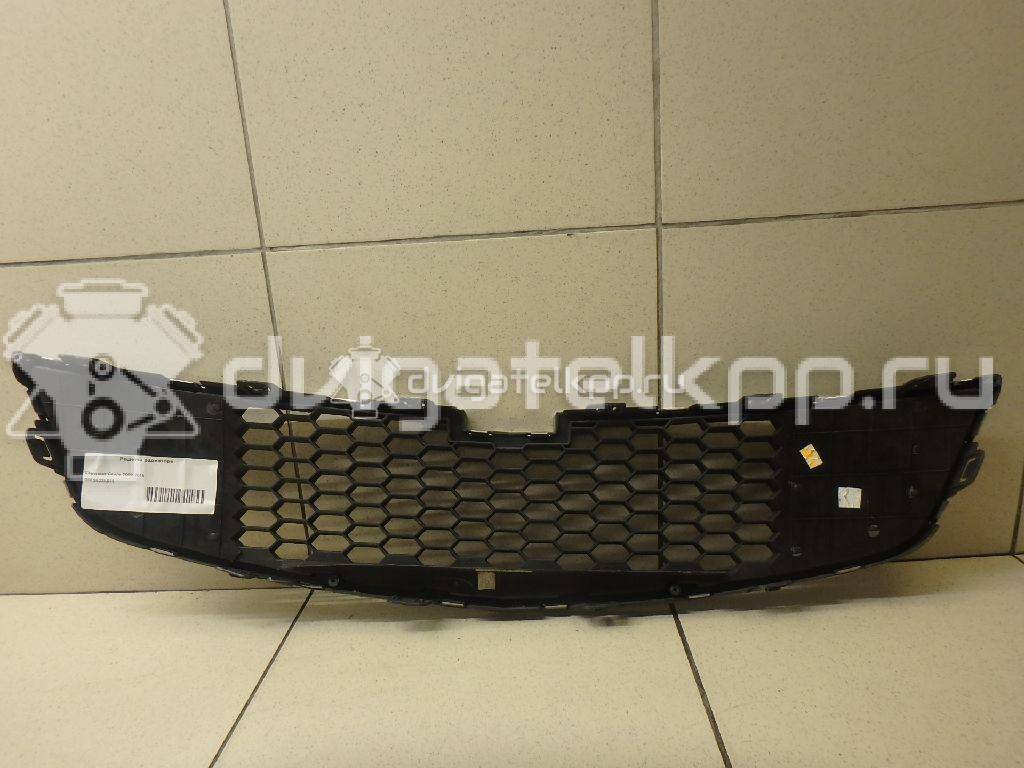 Фото Решетка радиатора  95225615 для Chevrolet Cruze {forloop.counter}}