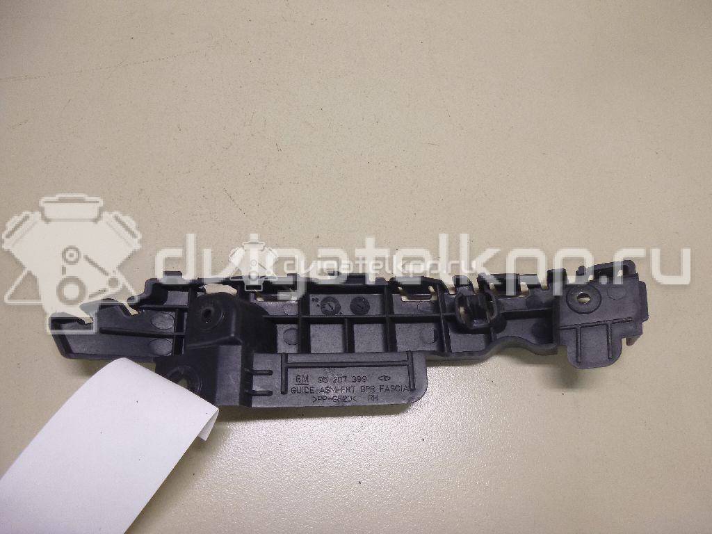 Фото Направляющая переднего бампера правая  95207399 для Chevrolet Cruze {forloop.counter}}
