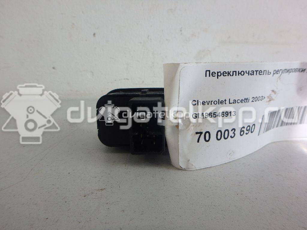 Фото Переключатель регулировки зеркала  96546913 для chevrolet Lacetti {forloop.counter}}