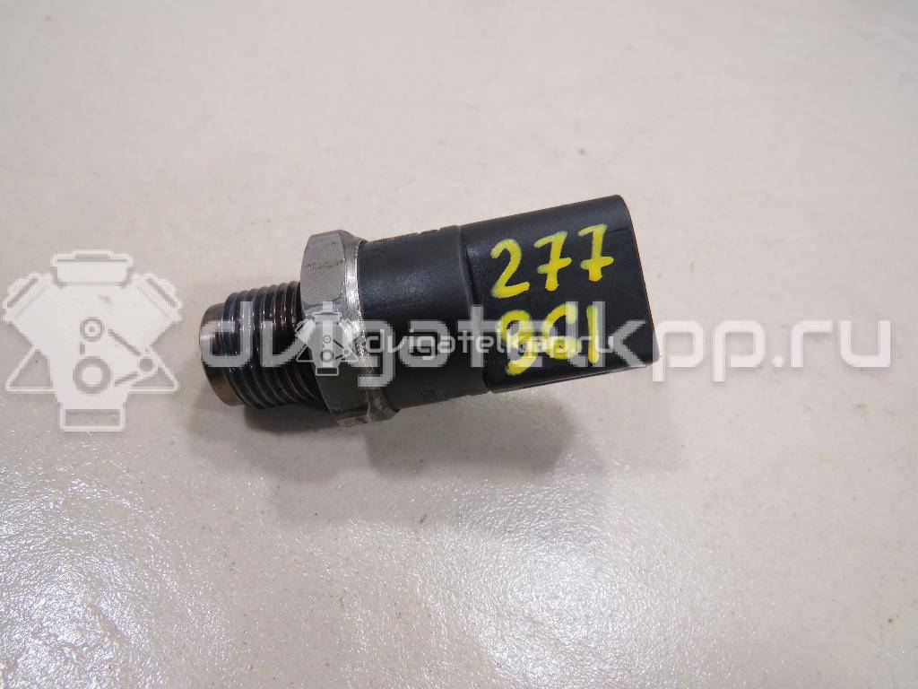 Фото Датчик давления топлива  059130758 для chrysler 300C {forloop.counter}}