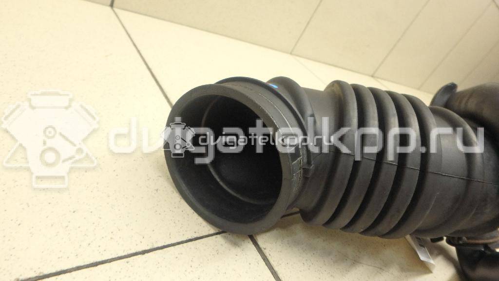 Фото Патрубок воздушного фильтра для двигателя G4EE для Hyundai / Kia 97 л.с 16V 1.4 л бензин 281401G200 {forloop.counter}}