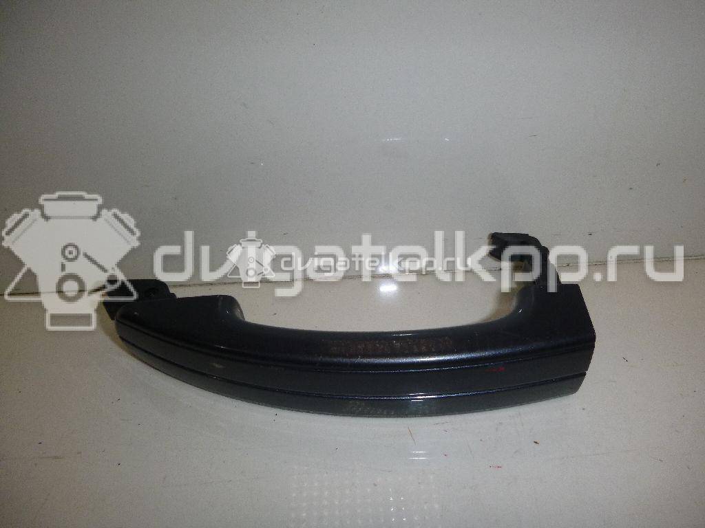 Фото Ручка двери наружная  1305822 для chrysler Voyager/Caravan (RG/RS) {forloop.counter}}