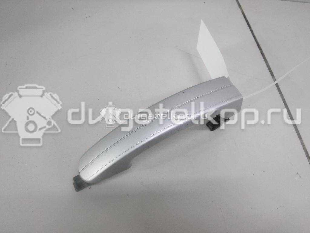 Фото Ручка двери наружная  1305822 для chrysler Voyager/Caravan (RG/RS) {forloop.counter}}