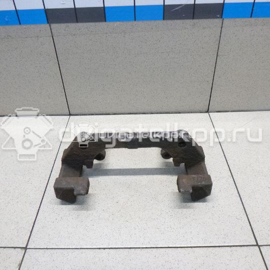 Фото Скоба суппорта переднего  5072217AA для Chrysler Voyager