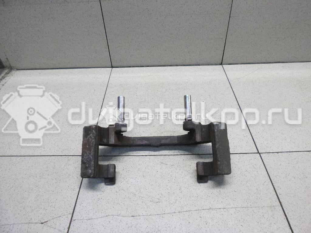 Фото Скоба суппорта переднего  5072217AA для Chrysler Voyager {forloop.counter}}