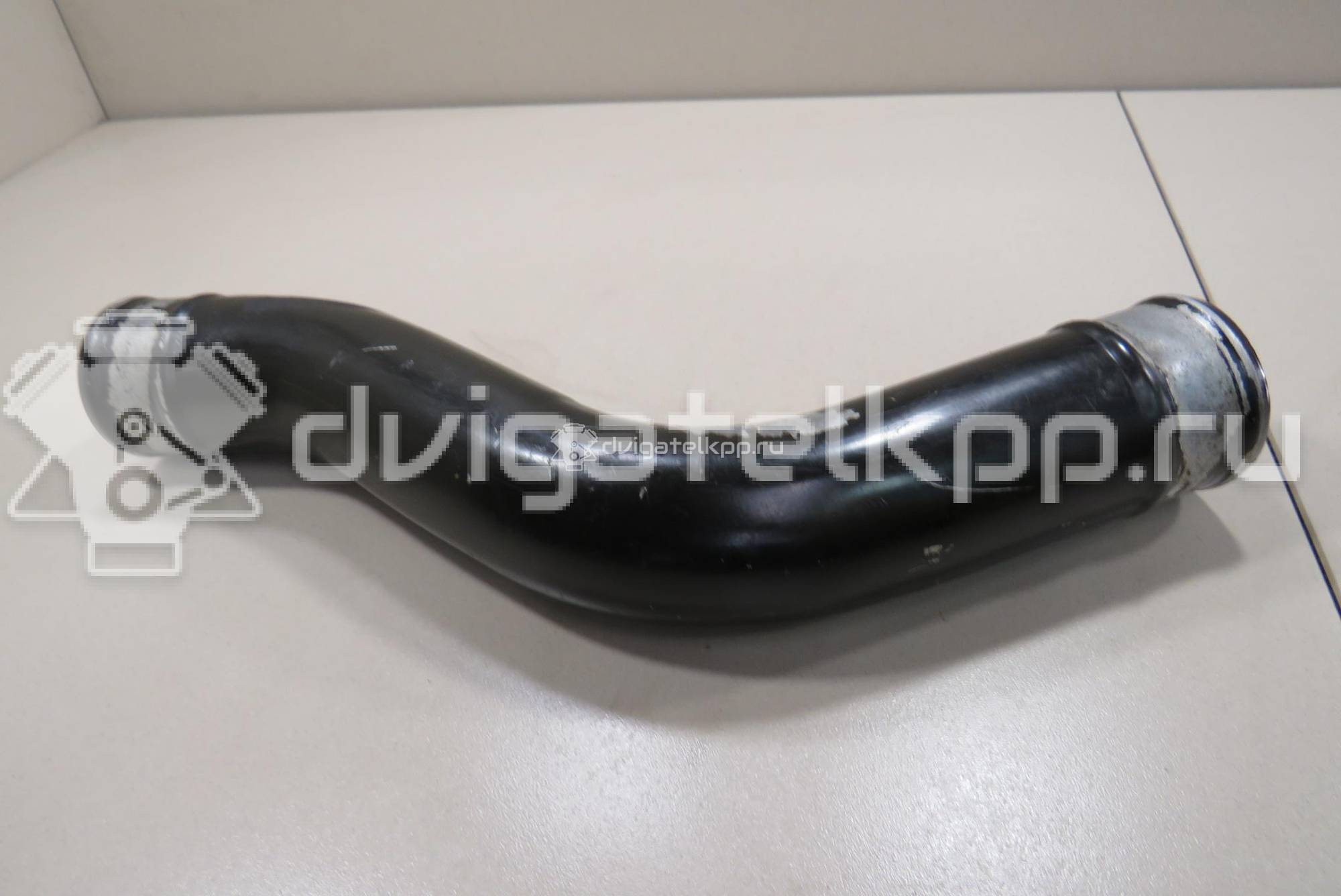 Фото Патрубок интеркулера для двигателя D4CB для Hyundai / Kia 140 л.с 16V 2.5 л Дизельное топливо 281654A104 {forloop.counter}}