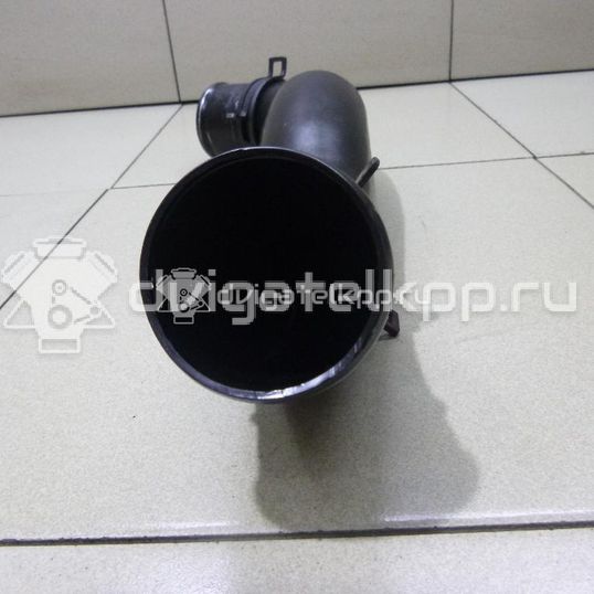 Фото Патрубок интеркулера для двигателя D4CB для Hyundai / Kia 110-175 л.с 16V 2.5 л Дизельное топливо 281664A421