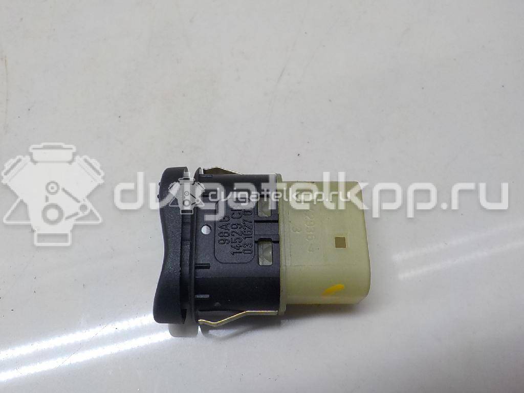Фото Кнопка стеклоподъемника  1091485 для ford america Focus USA {forloop.counter}}