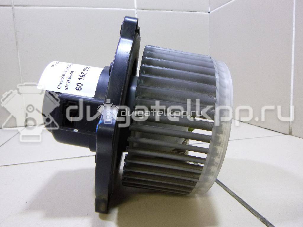 Фото Моторчик отопителя  96554418 для daewoo Gentra II {forloop.counter}}