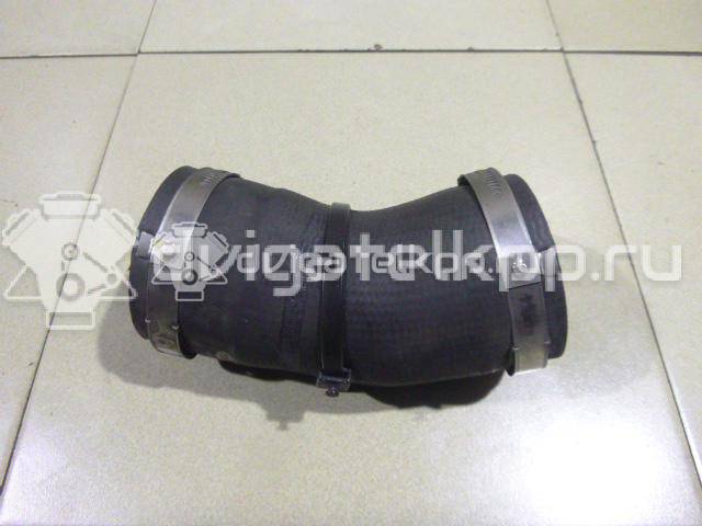 Фото Патрубок интеркулера для двигателя 204DTD для Jaguar / Land Rover 150-180 л.с 16V 2.0 л Дизельное топливо LR071998 {forloop.counter}}