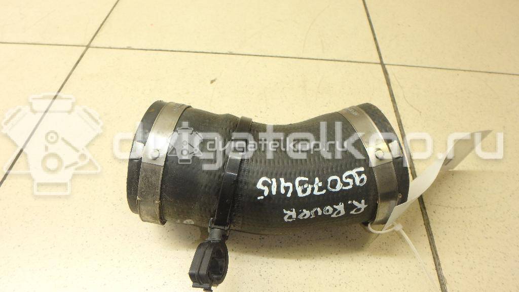 Фото Патрубок интеркулера для двигателя 204DTD для Jaguar / Land Rover 150-180 л.с 16V 2.0 л Дизельное топливо LR071998 {forloop.counter}}