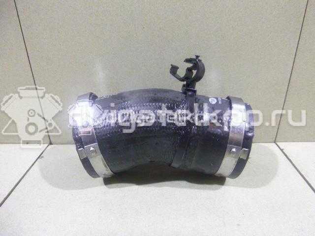 Фото Патрубок интеркулера для двигателя 204DTD для Jaguar / Land Rover 150-180 л.с 16V 2.0 л Дизельное топливо LR071998 {forloop.counter}}