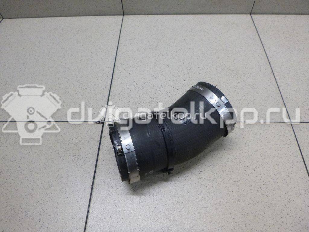 Фото Патрубок интеркулера для двигателя 204DTD для Jaguar / Land Rover 150-180 л.с 16V 2.0 л Дизельное топливо LR071998 {forloop.counter}}