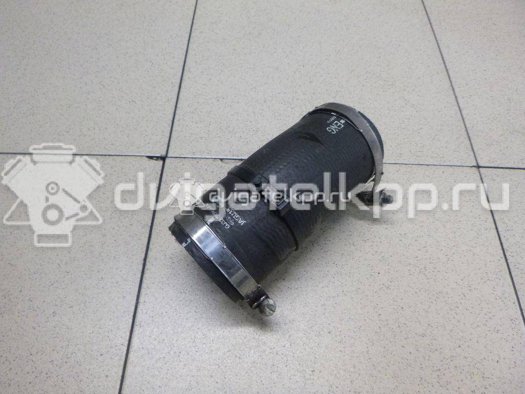 Фото Патрубок интеркулера для двигателя 204DTD для Jaguar / Land Rover 150-180 л.с 16V 2.0 л Дизельное топливо LR071998 {forloop.counter}}