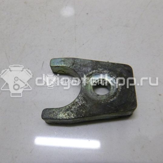 Фото Кронштейн форсунки  MR988381 для Mitsubishi Magna / Verada / Diamante / Pajero / L