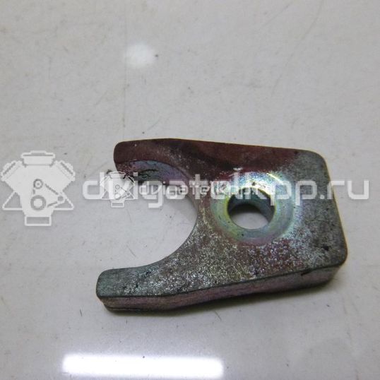 Фото Кронштейн форсунки  mr988381 для Mitsubishi Magna / Verada / Diamante / Pajero / L