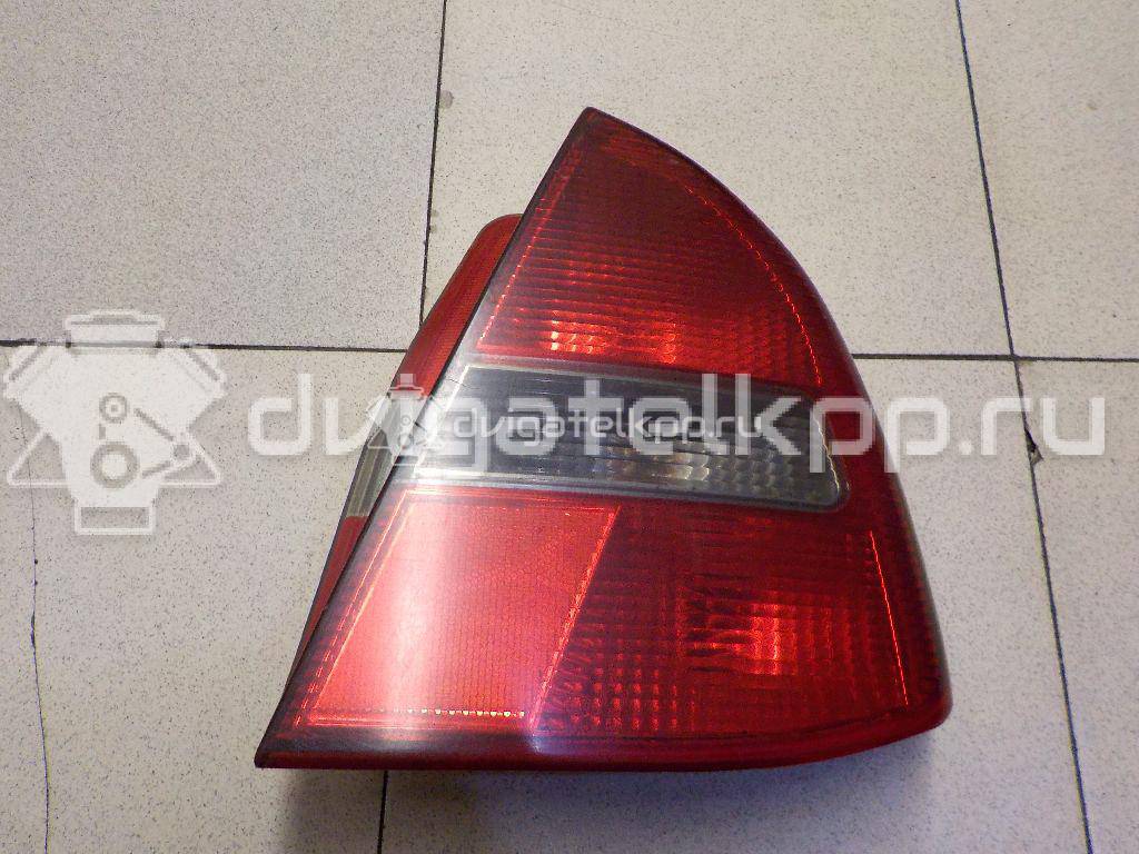 Фото Фонарь задний наружный правый  MR485470 для Mitsubishi Carisma Da {forloop.counter}}