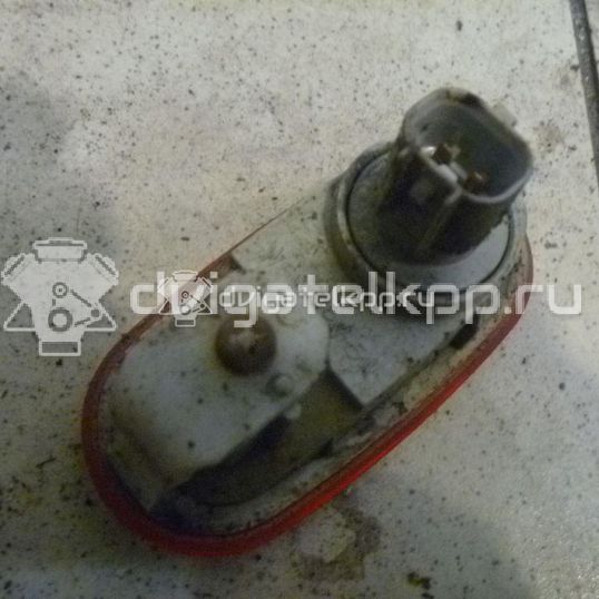 Фото Повторитель на крыло желтый  mb821172 для Mitsubishi Colt / Lancer