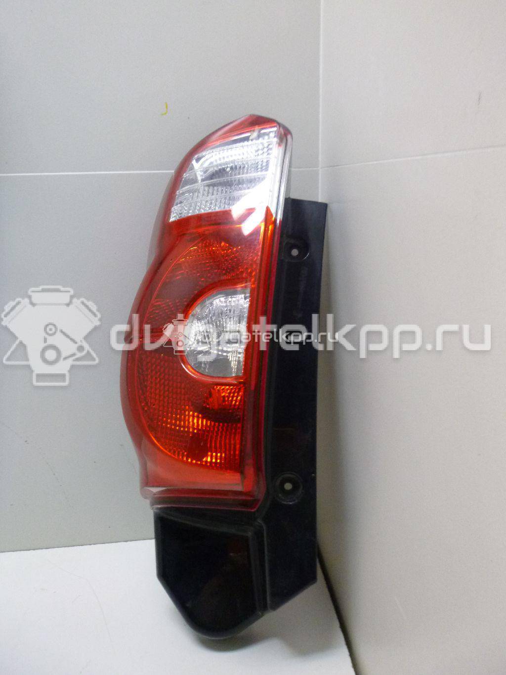 Фото Фонарь задний правый  8330A696 для Mitsubishi Colt {forloop.counter}}