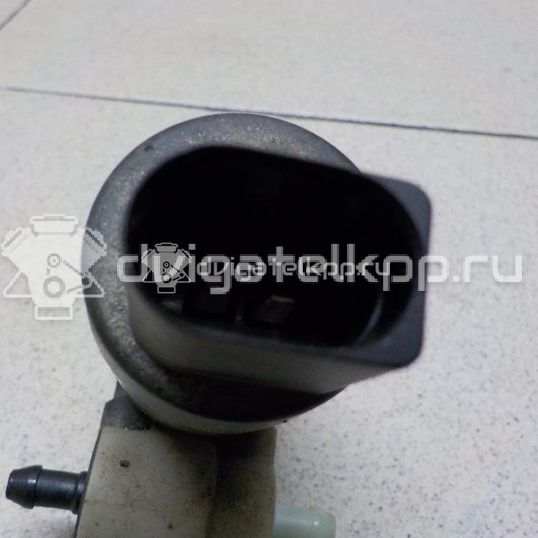 Фото Насос омывателя  8260A082 для Mitsubishi Colt / Outlander