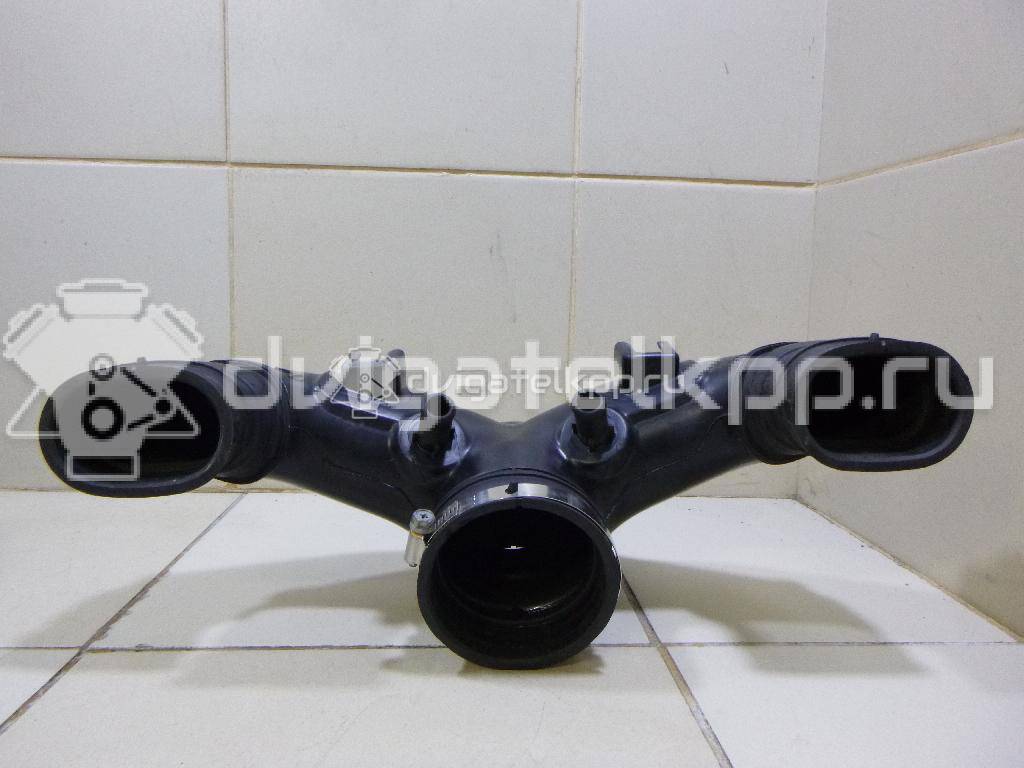 Фото Патрубок воздушного фильтра для двигателя 1UR-FSE для Lexus / Toyota 347-385 л.с 32V 4.6 л бензин 1787538011 {forloop.counter}}