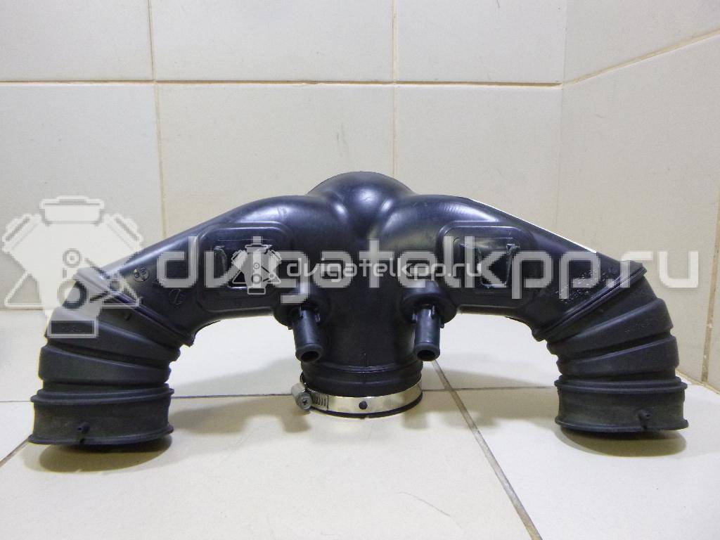 Фото Патрубок воздушного фильтра для двигателя 1UR-FSE для Lexus / Toyota 347-385 л.с 32V 4.6 л бензин 1787538011 {forloop.counter}}