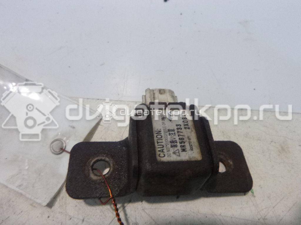Фото Датчик AIR BAG  MR587733 для mitsubishi Outlander (CU) {forloop.counter}}