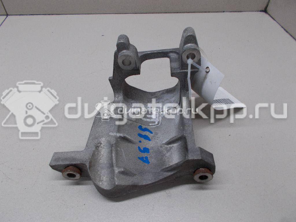 Фото Кронштейн ТНВД для двигателя L3 для Mazda / Ford Australia / Mazda (Faw) 141-238 л.с 16V 2.3 л бензин L3K913428A {forloop.counter}}
