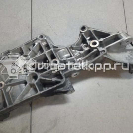 Фото Кронштейн генератора  mn980220 для Mitsubishi Outlander / Grandis Na W