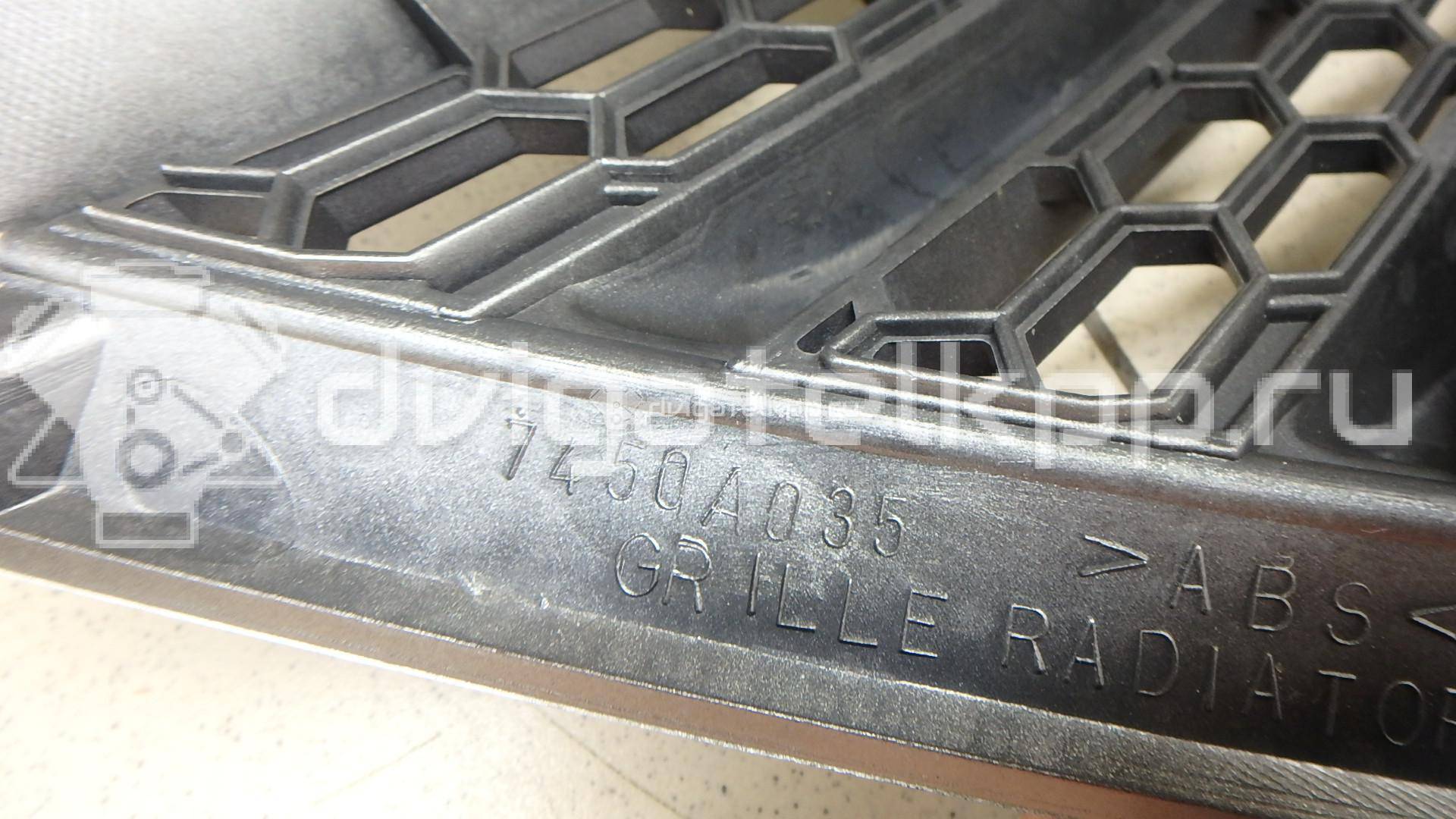 Фото Решетка радиатора  7450A035HA для Mitsubishi Outlander {forloop.counter}}