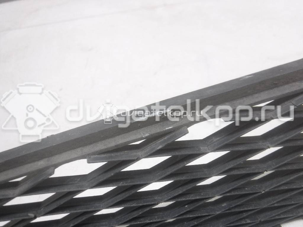 Фото Решетка в бампер  6402A037 для Mitsubishi Outlander {forloop.counter}}