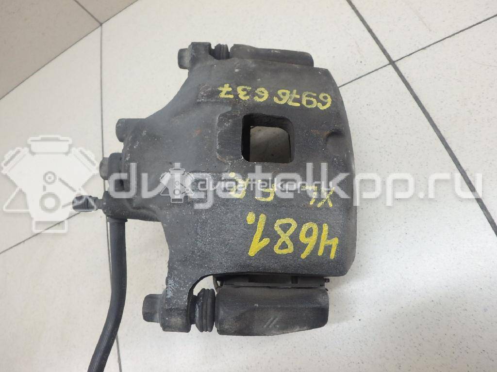 Фото Суппорт тормозной передний правый  4605A258 для Mitsubishi Galant / Lancer / Outlander / Asx Ga W {forloop.counter}}