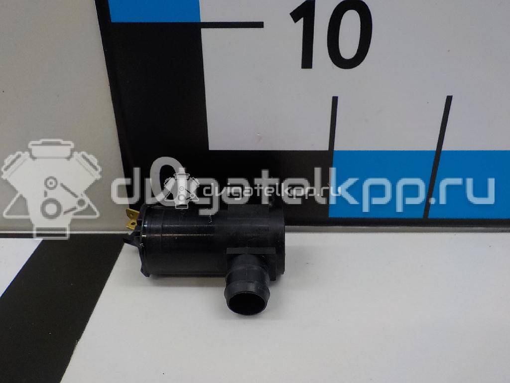 Фото Насос омывателя  MB358361 для Mitsubishi Galant / Colt / Outlander / Eclipse A / 3000 Gt Z1 A {forloop.counter}}