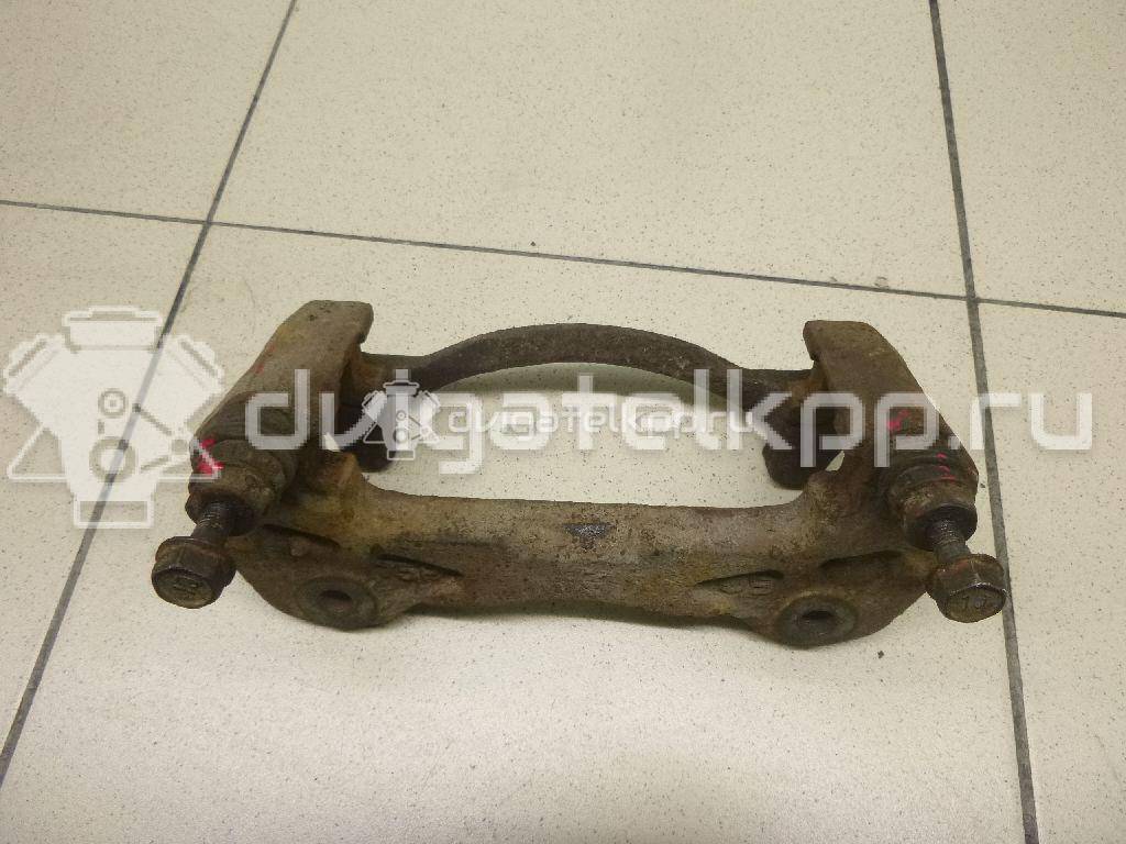 Фото Скоба суппорта переднего  4605a173 для Mitsubishi L {forloop.counter}}