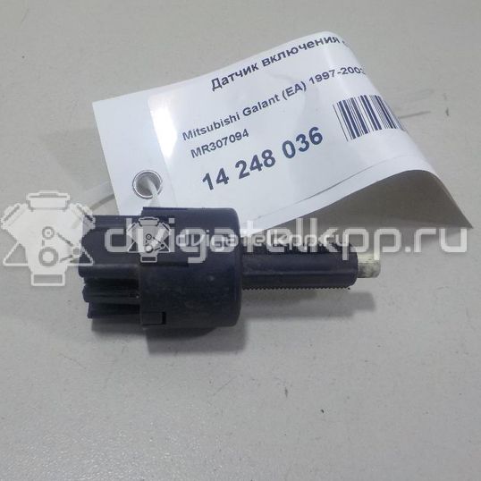 Фото Датчик включения стопсигнала  MR307094 для Mitsubishi Lancer / Pajero / Galant / L / Space