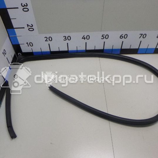 Фото Уплотнитель (внутри)  MN169652 для mitsubishi Lancer (CS/Classic)