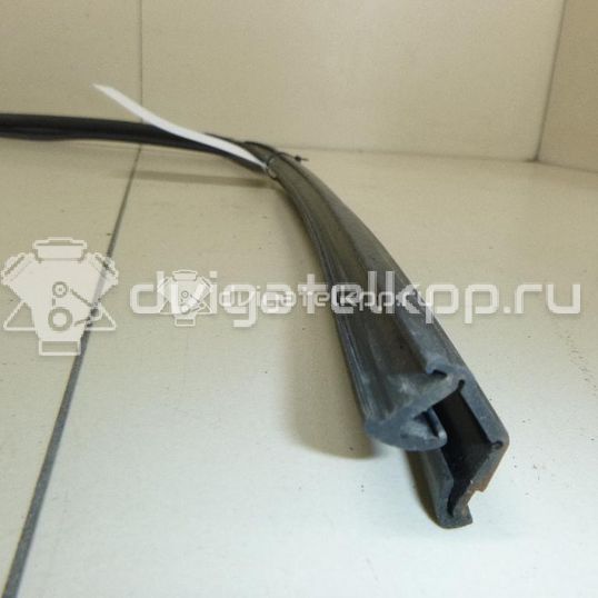 Фото Уплотнитель стекла двери  MR526475 для mitsubishi Lancer (CS/Classic)