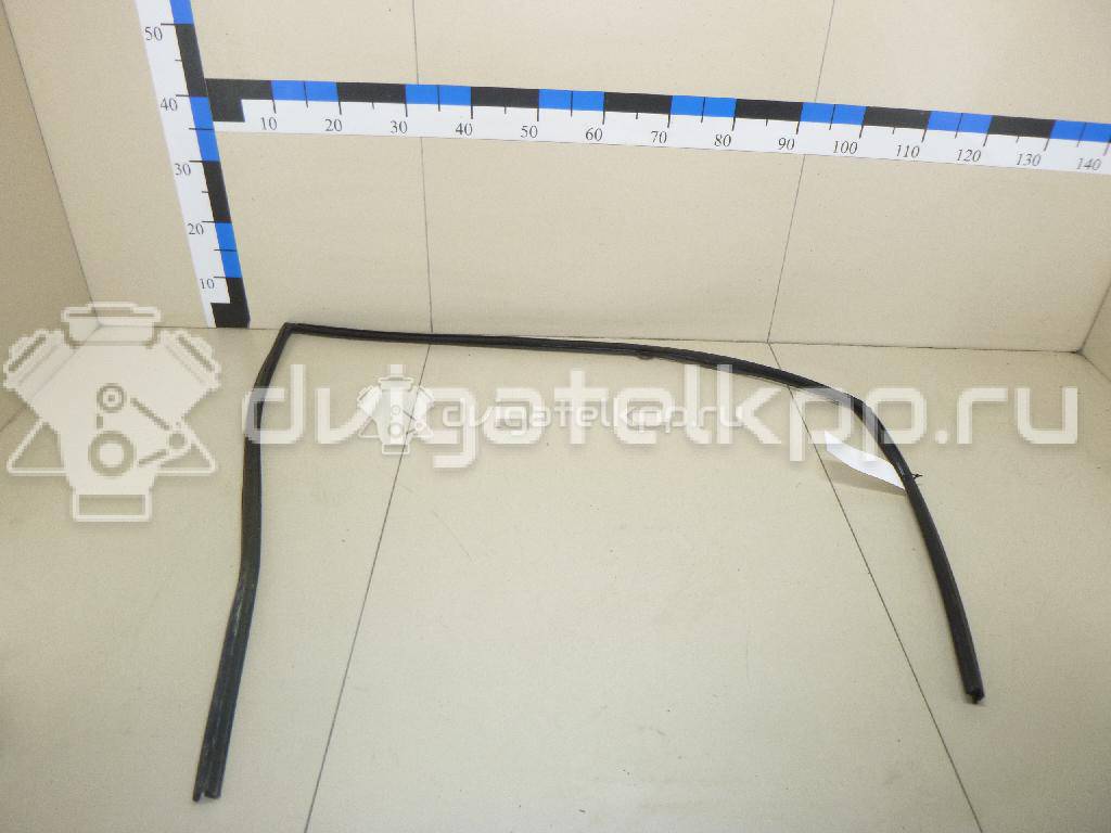 Фото Уплотнитель стекла двери  MR526475 для mitsubishi Lancer (CS/Classic) {forloop.counter}}